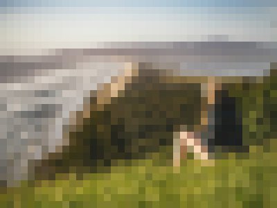 pixelate(10)