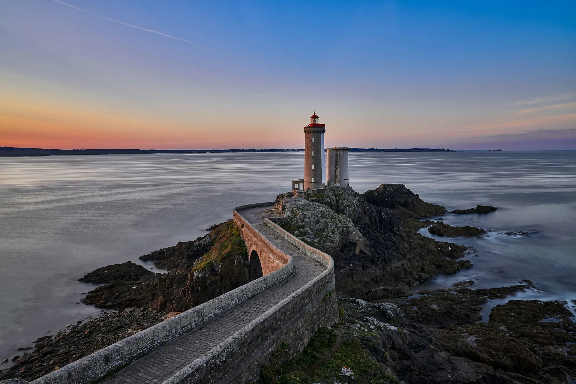 lighthouse.webp