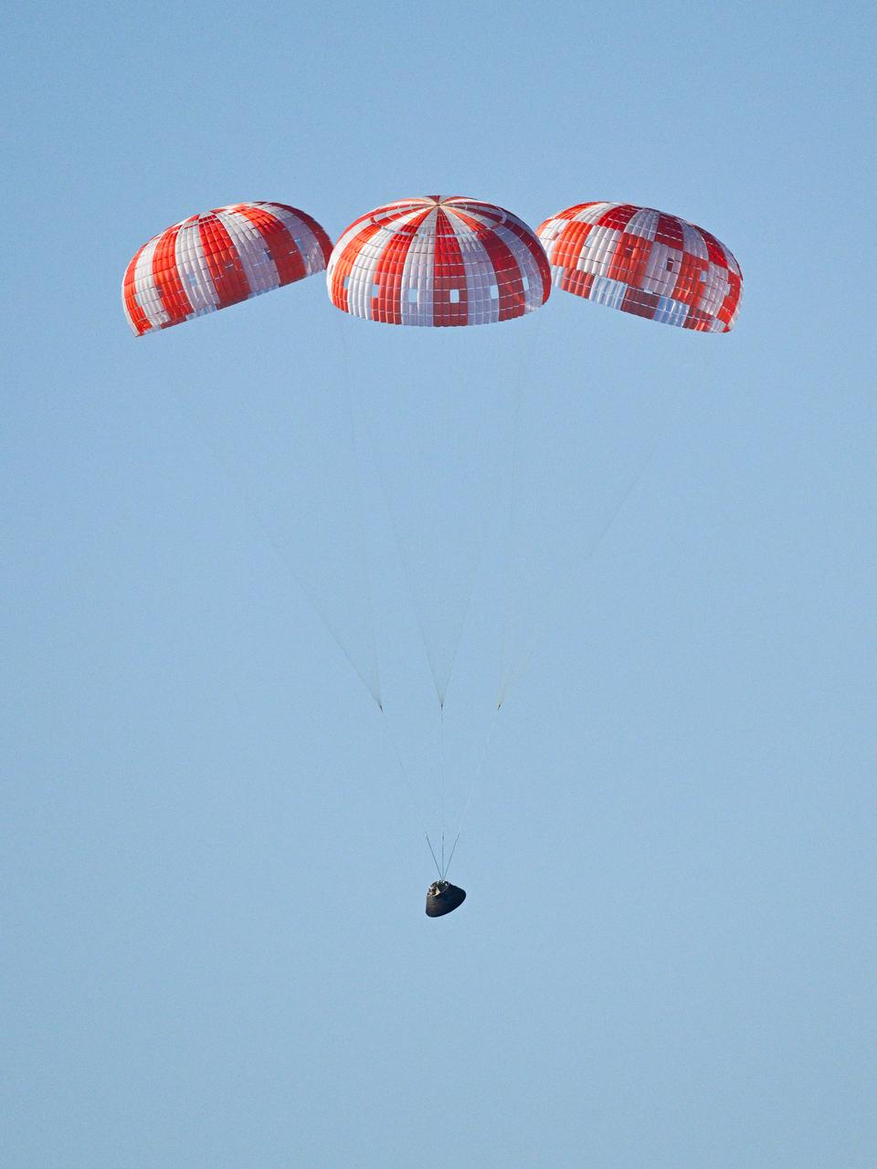 parachutes.jpg